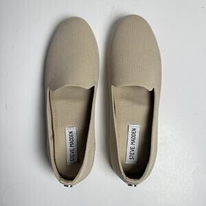 Steve Madden Beige Slip-On Knit Flats Women’s Size 7 Round Toe Casual Shoes